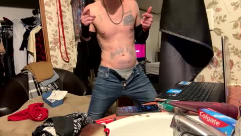 Snapshot of battlewolfxx chatting on 01-18-25, 12:13 battlewolfxx online show from 01-18-25, 12:13