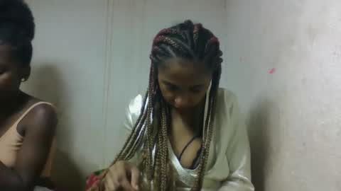 Snapshot of bavianona chatting on 10-14-25, 07:09 bavianona online show from 10-14-25, 07:09