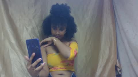 Snapshot of bavianona chatting on 11-22-25, 06:40 bavianona online show from 11-22-25, 06:40