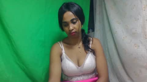 Snapshot of bavianona chatting on 11-29-25, 02:03 bavianona online show from 11-29-25, 02:03