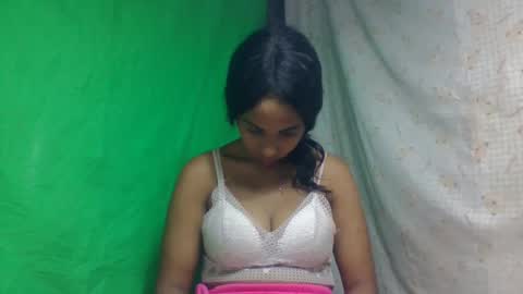 Snapshot of bavianona chatting on 11-30-25, 05:11 bavianona online show from 11-30-25, 05:11