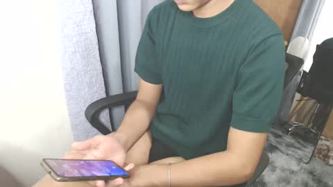 Snapshot of baxter_bab chatting on 01-27-25, 08:18 Lf Babe online show from 01-27-25, 08:18