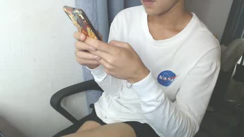 Snapshot of baxter_bab chatting on 01-29-25, 12:01 Lf Babe online show from 01-29-25, 12:01