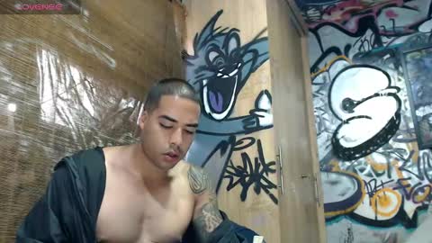 Snapshot of bbc_monster1 chatting on 05-11-26, 08:50 Justin online show from 05-11-26, 08:50