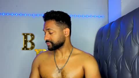 john online show from 04-25-26, 03:09