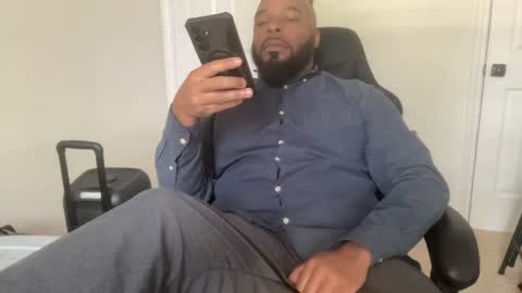 Snapshot of bbcfun44 chatting on 06-29-26, 04:18 Zaddy online show from 06-29-26, 04:18