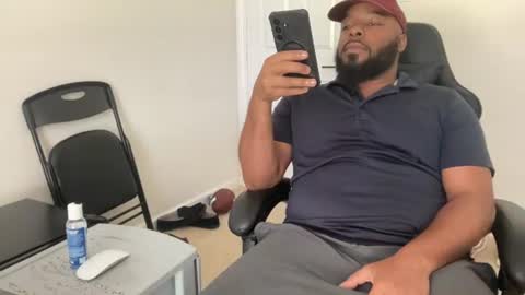 Snapshot of bbcfun44 chatting on 07-19-26, 04:11 Zaddy online show from 07-19-26, 04:11