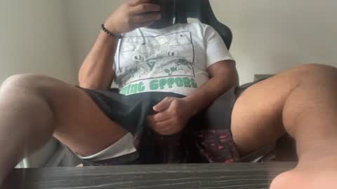 Snapshot of bbcfun44 chatting on 08-01-26, 01:43 Zaddy online show from 08-01-26, 01:43