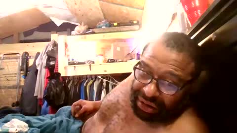 bbcwithahook online show from 01-12-25, 05:24