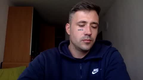 BB Namelezz online show from 04-12-26, 05:51