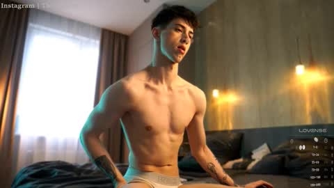 Snapshot of bbrandon_ chatting on 12-03-25, 11:08 Brandon online show from 12-03-25, 11:08