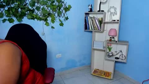 Charlote online show from 12-19-25, 12:34