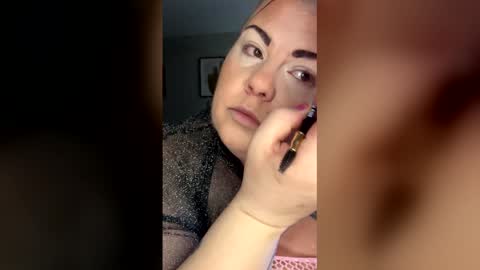 Desire online show from 04-28-26, 02:33