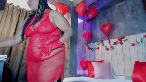 Bbwlatina01 online show from 02-13-26, 12:23