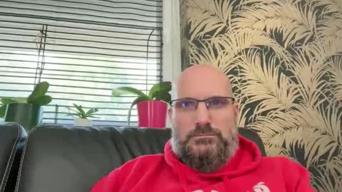 Snapshot of bcbg68 chatting on 09-29-25, 12:32 bcbg68 online show from 09-29-25, 12:32