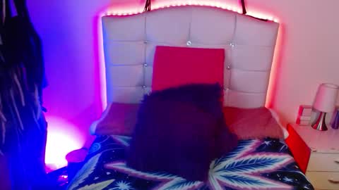 Ela online show from 10-14-25, 02:56