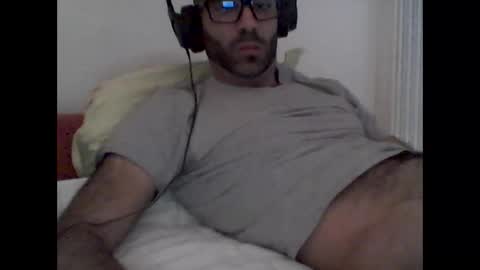 bear14250949 online show from 11-15-25, 02:13