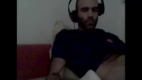 bear14250949 online show from 11-26-25, 05:03