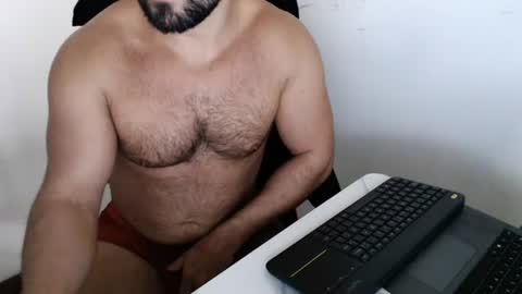 Snapshot of beard_top_guy chatting on 09-15-25, 12:27 Beard Guy online show from 09-15-25, 12:27