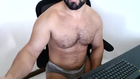 Snapshot of beard_top_guy chatting on 10-17-25, 02:52 Beard Guy online show from 10-17-25, 02:52