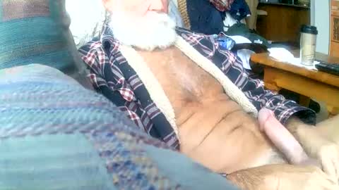 beardbushy online show from 02-03-25, 04:31