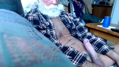 beardbushy online show from 02-16-25, 06:54
