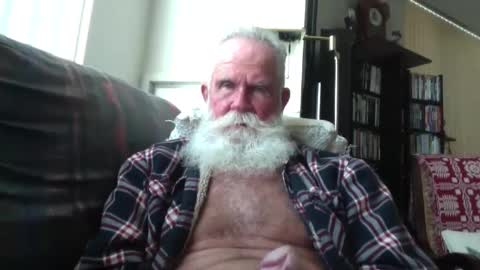 beardbushy online show from 10-04-25, 03:54