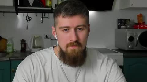 Snapshot of bearded_legend chatting on 02-24-25, 10:14 Zeus online show from 02-24-25, 10:14