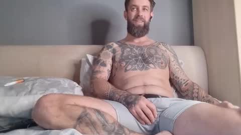 beardedtattedguy online show from 11-01-25, 10:28