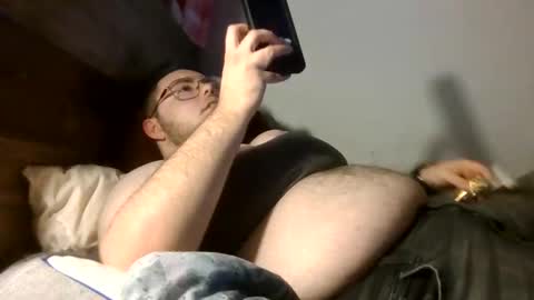 Snapshot of bearmoon820430 chatting on 09-15-25, 01:27 bearmoon820430 online show from 09-15-25, 01:27