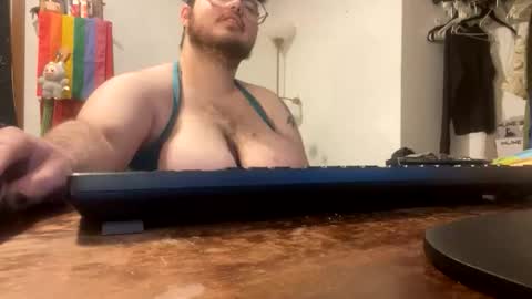 Snapshot of bearmoon820430 chatting on 11-17-25, 03:34 bearmoon820430 online show from 11-17-25, 03:34