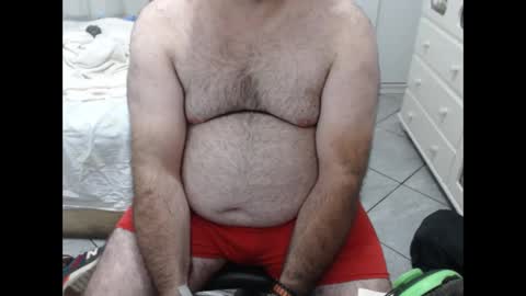 Snapshot of beastbearmg chatting on 10-31-25, 12:33 beastbearmg online show from 10-31-25, 12:33