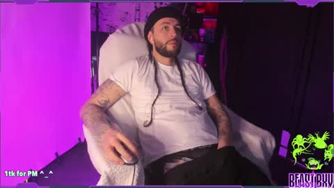 Snapshot of beastbxy chatting on 01-17-25, 09:17 beast bxy online show from 01-17-25, 09:17