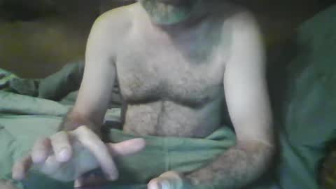 beastiejam2000 online show from 12-19-24, 03:40