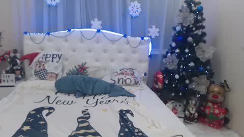 Snapshot of beataangel chatting on 01-17-25, 10:55 beataangel online show from 01-17-25, 10:55