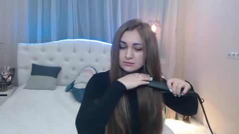 Snapshot of beataangel chatting on 02-05-25, 08:21 beataangel online show from 02-05-25, 08:21