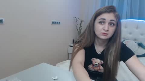 Snapshot of beataangel chatting on 02-05-25, 05:31 beataangel online show from 02-05-25, 05:31