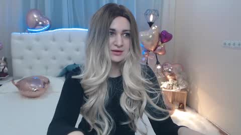 Snapshot of beataangel chatting on 02-17-25, 07:58 beataangel online show from 02-17-25, 07:58