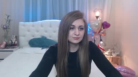 Snapshot of beataangel chatting on 03-05-25, 06:23 beataangel online show from 03-05-25, 06:23