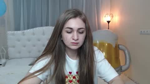 Snapshot of beataangel chatting on 09-17-25, 08:16 beataangel online show from 09-17-25, 08:16