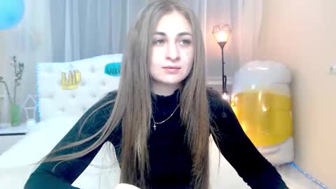 Snapshot of beataangel chatting on 10-04-25, 08:34 beataangel online show from 10-04-25, 08:34