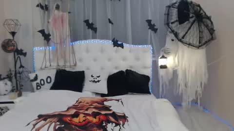 beataangel online show from 10-22-25, 07:08