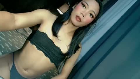 beatrice_luna online show from 04-16-26, 03:57