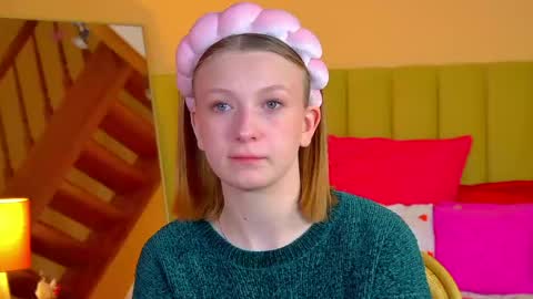 Beatrice online show from 04-22-26, 06:42