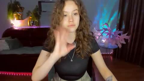 BeatriceWild online show from 04-25-26, 10:40