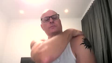 Snapshot of beatsboy87 chatting on 01-23-25, 01:02 beatsboy87 online show from 01-23-25, 01:02