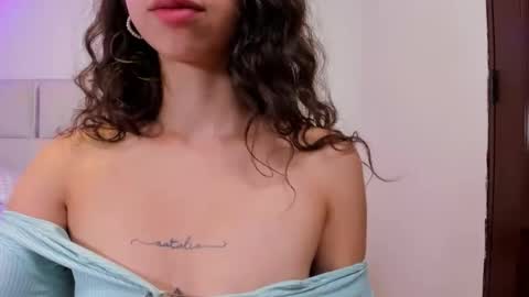 Snapshot of beautiful_2_0 chatting on 12-05-24, 12:30 beautiful_2_0 online show from 12-05-24, 12:30