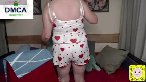 Snapshot of beautiful_lina7 chatting on 05-30-26, 09:34 your Lana online show from 05-30-26, 09:34