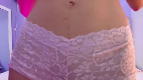 Snapshot of beautifulskinny18 chatting on 02-04-25, 08:38 Shalom online show from 02-04-25, 08:38