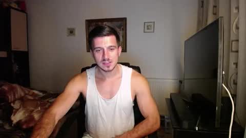 Snapshot of beauty_hard_beast chatting on 10-06-25, 09:56 Mia and Jake online show from 10-06-25, 09:56